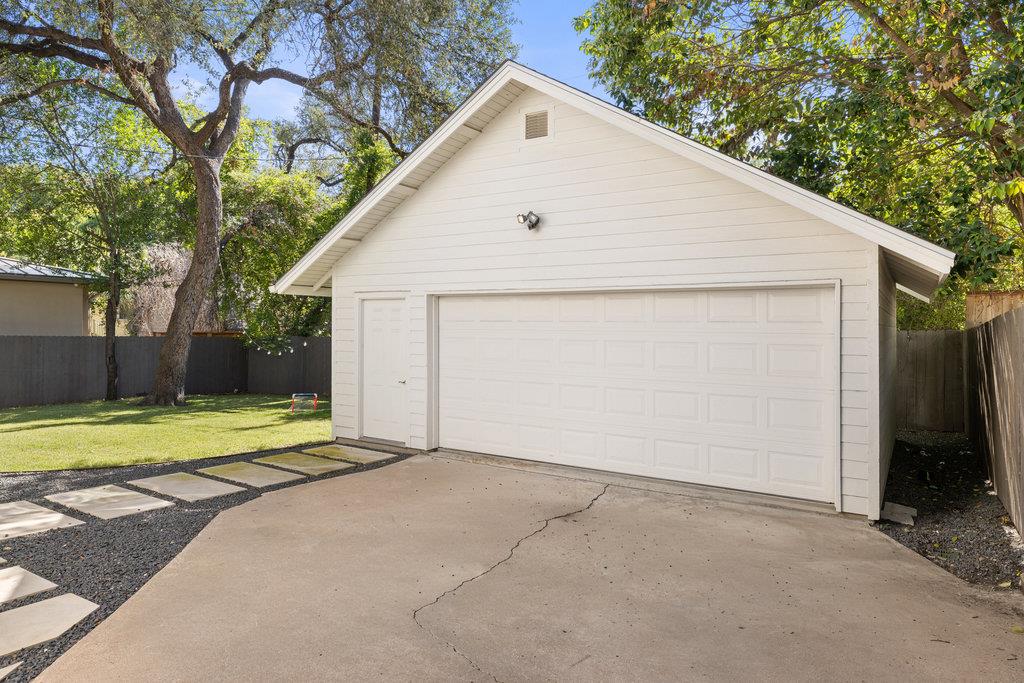 2103 Bowman Ave, Austin, TX 78703