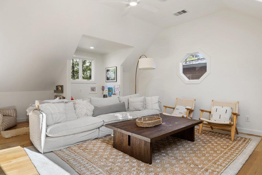 2103 Bowman Ave, Austin, TX 78703