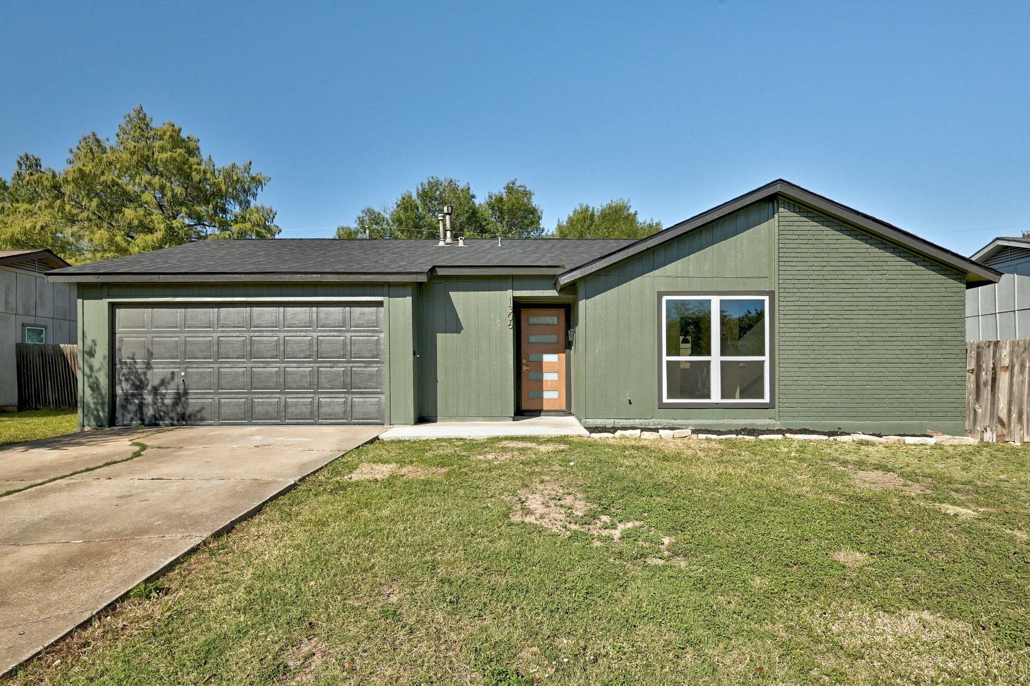1306 Green Downs Dr, Round Rock, TX 78664