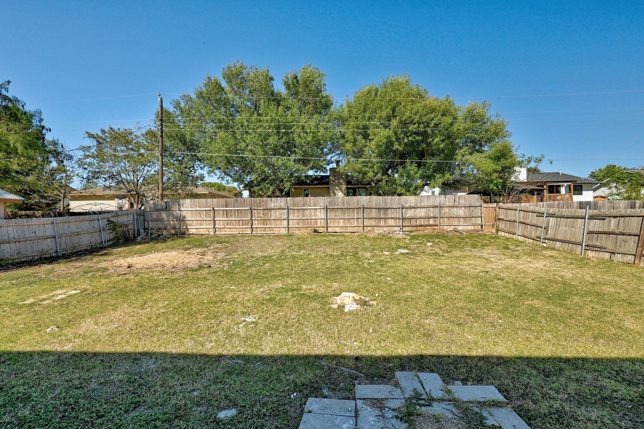 1306 Green Downs Dr, Round Rock, TX 78664