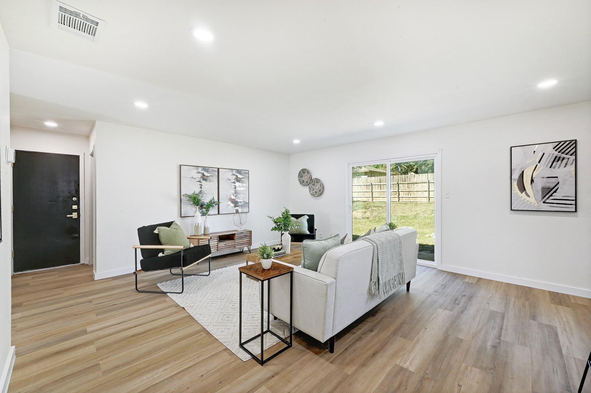 1306 Green Downs Dr, Round Rock, TX 78664