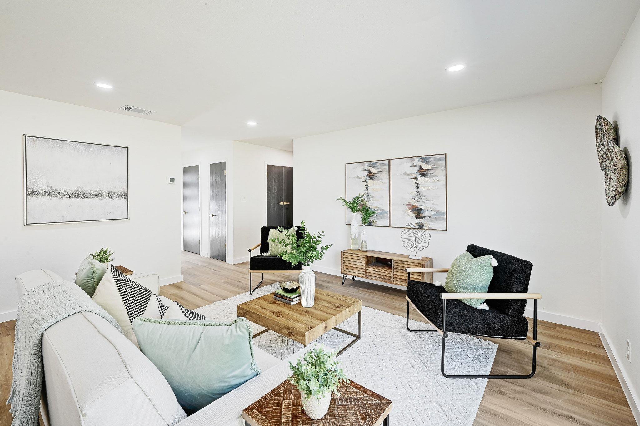 1306 Green Downs Dr, Round Rock, TX 78664