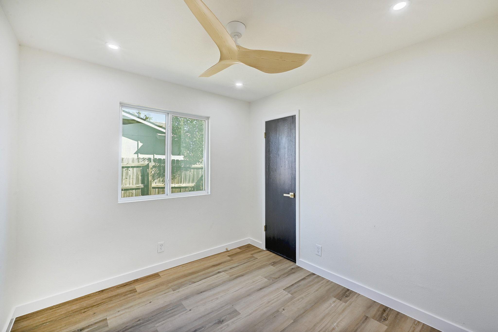 1306 Green Downs Dr, Round Rock, TX 78664