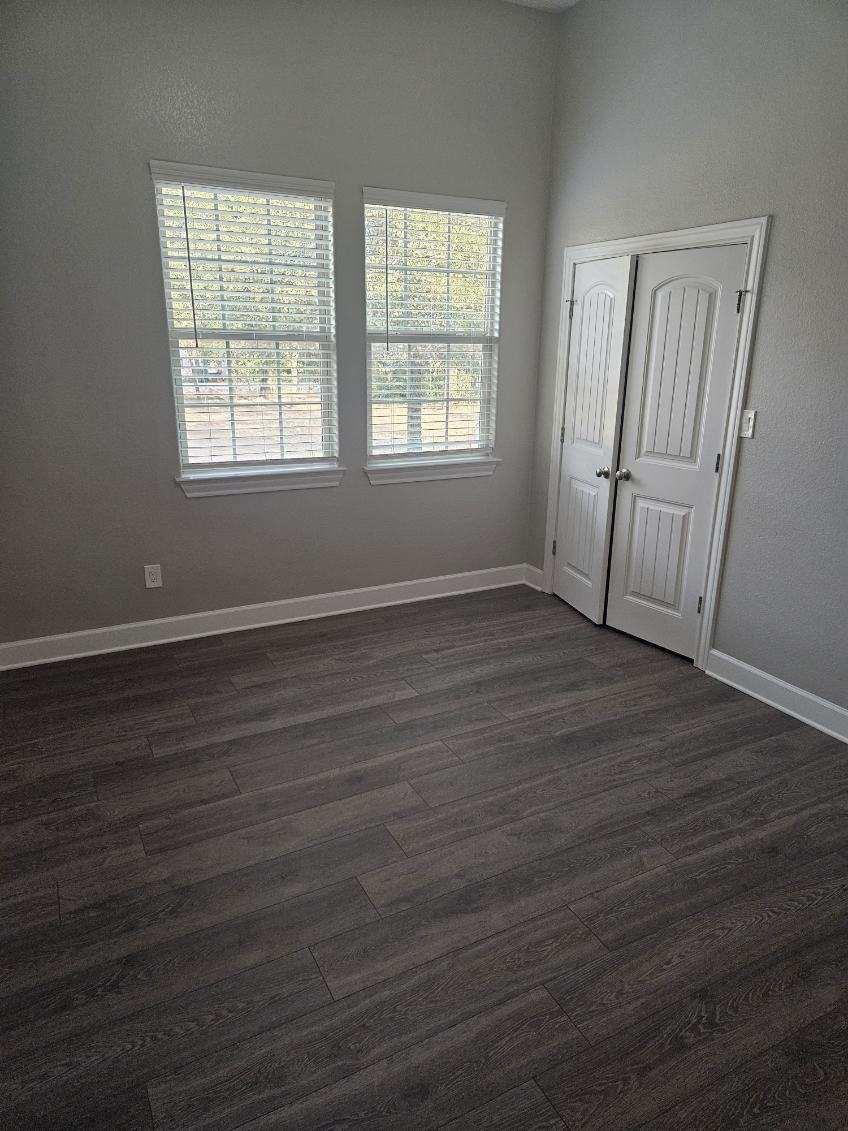 126 Scarlet Harts Ln, Dale, TX 78616