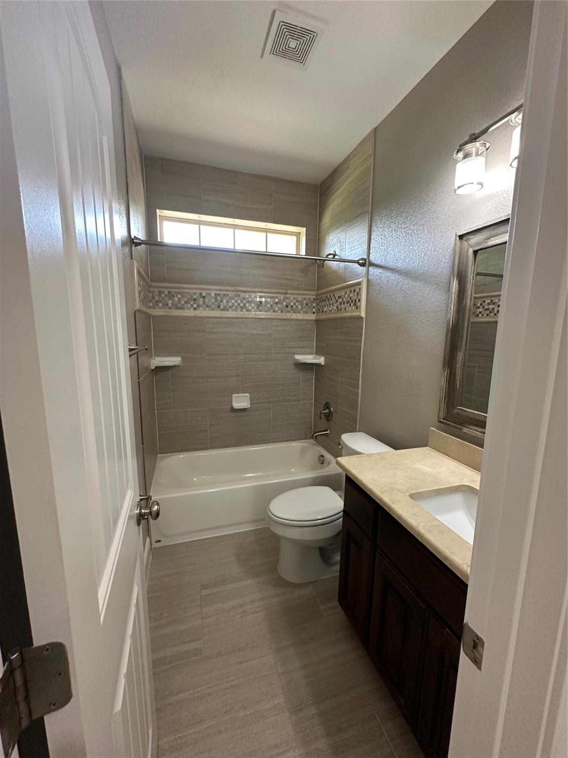 126 Scarlet Harts Ln, Dale, TX 78616