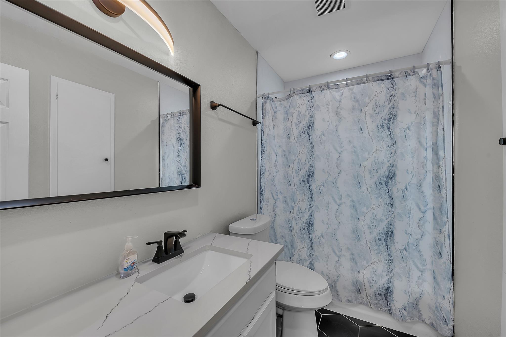 3400 Laguna Dr, Austin, TX 78741