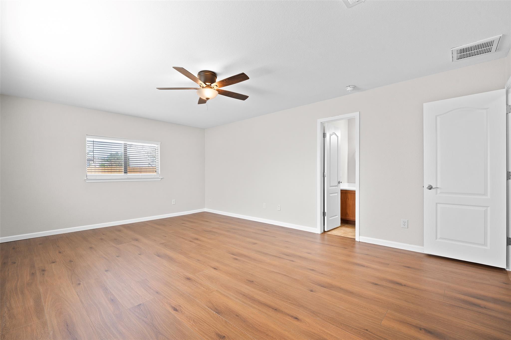 300 Leanne Dr, Georgetown, TX 78633