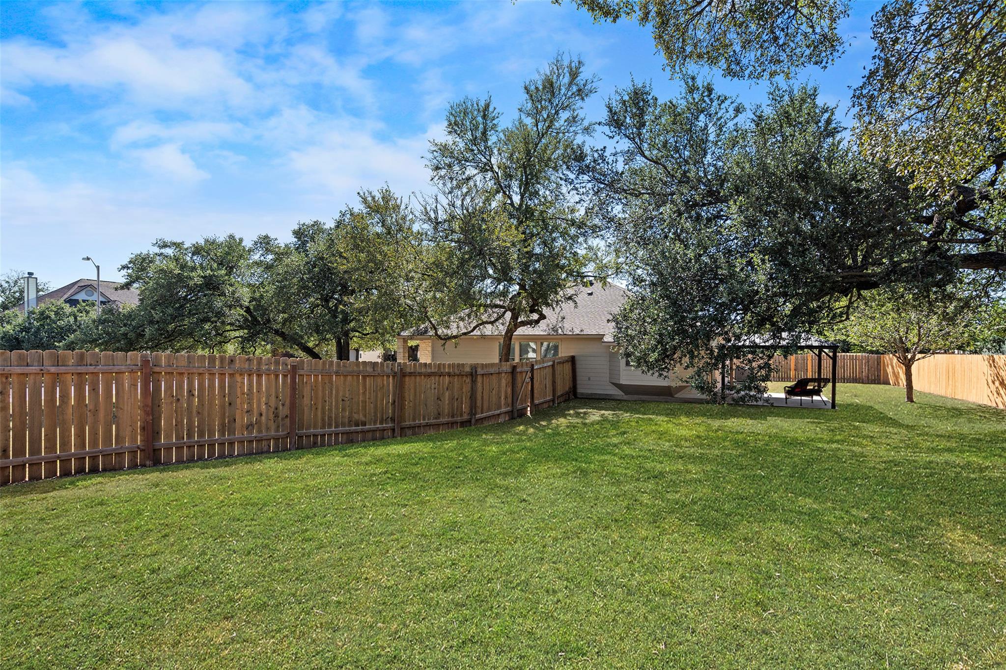 300 Leanne Dr, Georgetown, TX 78633