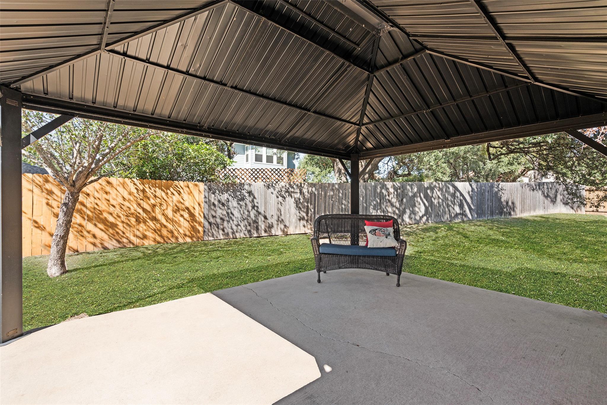 300 Leanne Dr, Georgetown, TX 78633