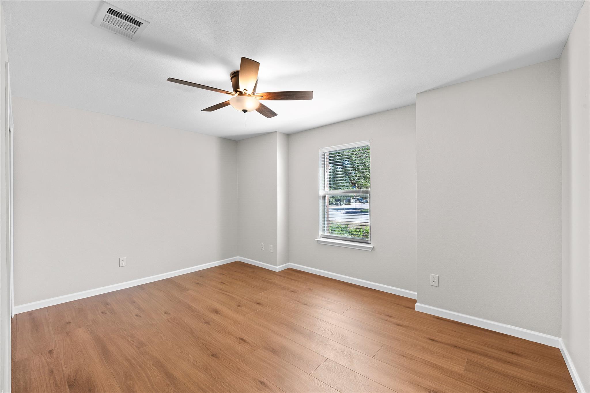 300 Leanne Dr, Georgetown, TX 78633