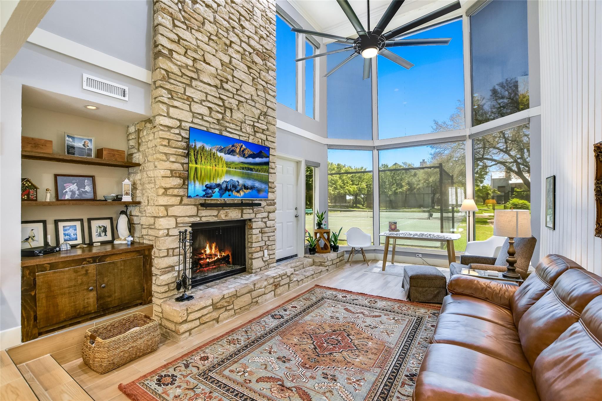 118 World Of Tennis Sq, Lakeway, TX 78738