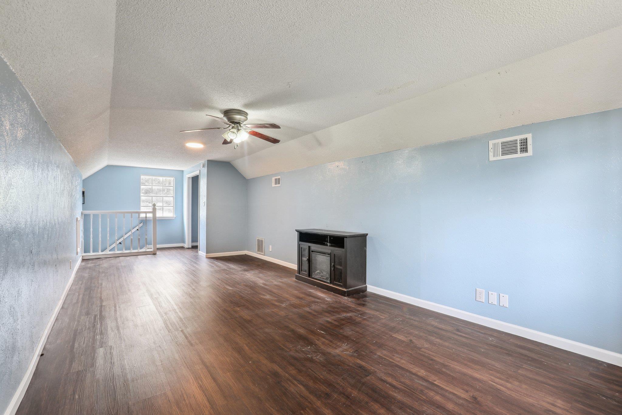 126 Kukui Ct, Bastrop, TX 78602