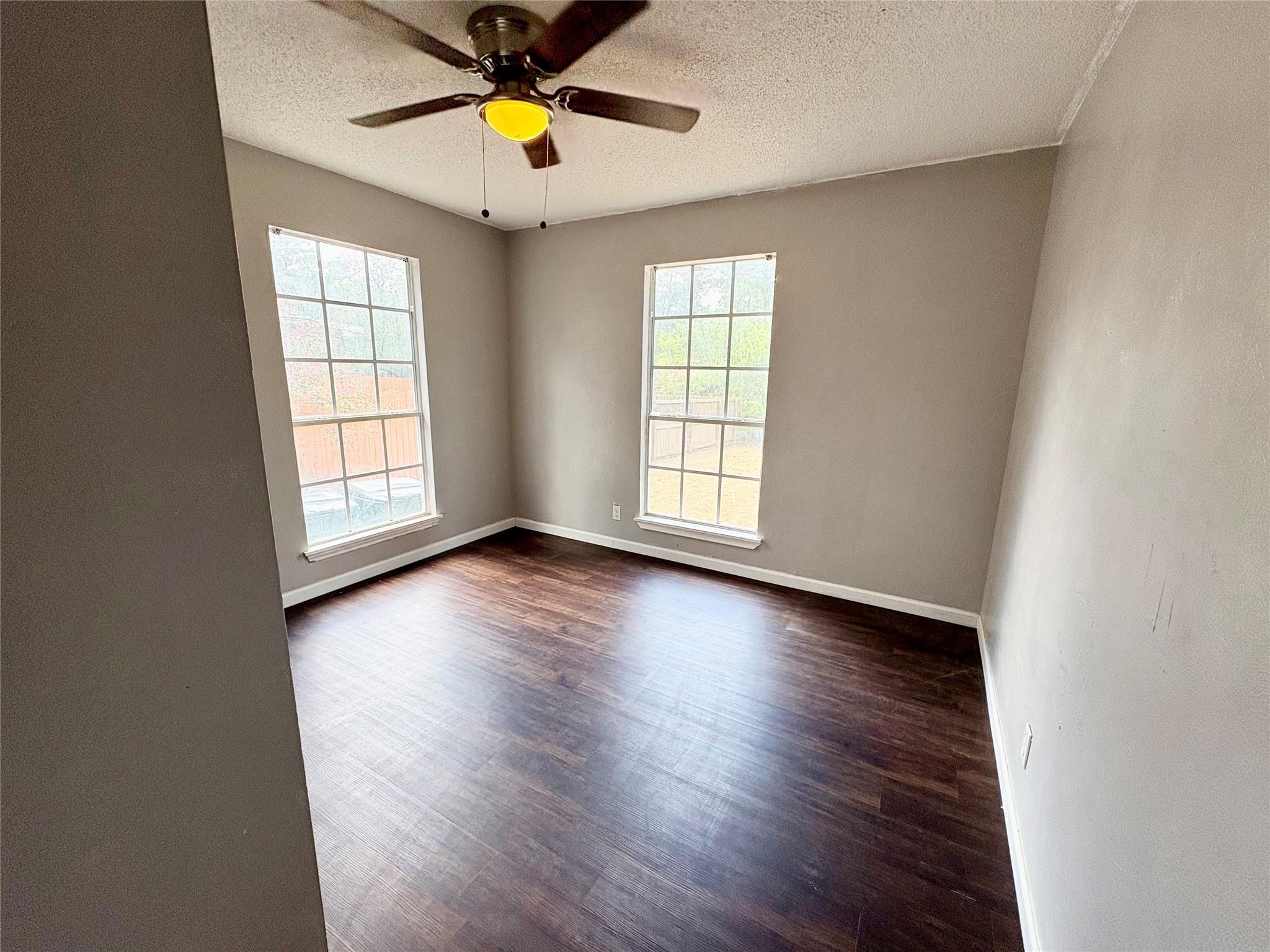 126 Kukui Ct, Bastrop, TX 78602