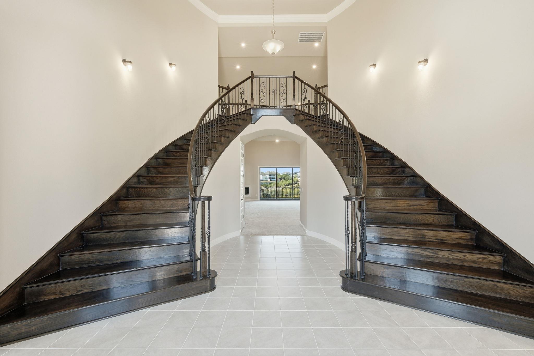 2209 Bel Paese Bnd, Leander, TX 78641