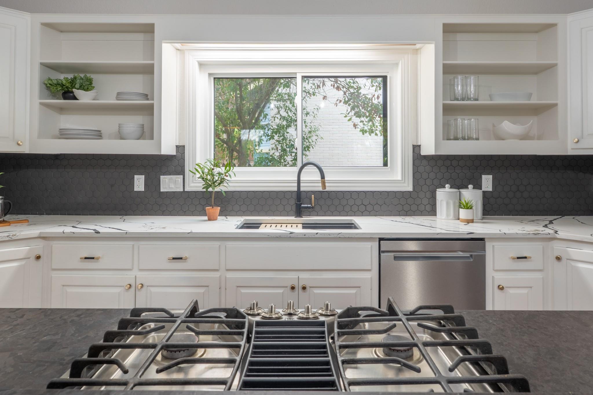 4703 Hickory Holw, Austin, TX 78731