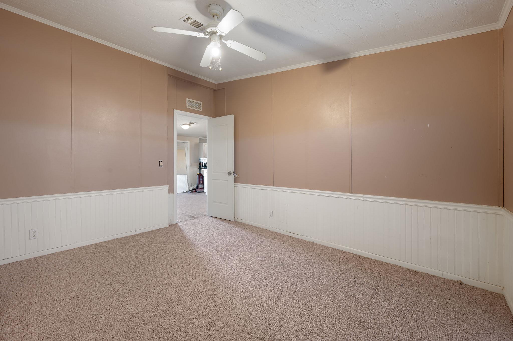 1600 County Road 465, Elgin, TX 78621