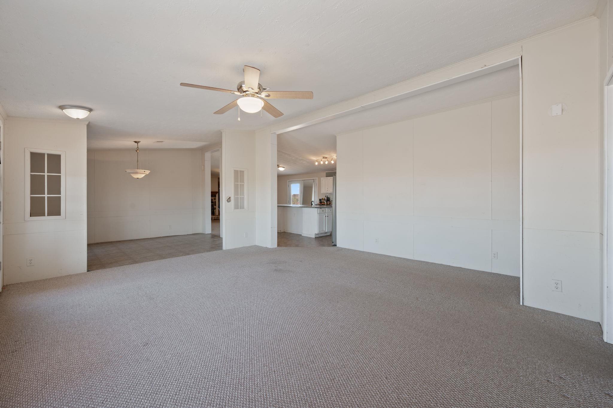 1600 County Road 465, Elgin, TX 78621