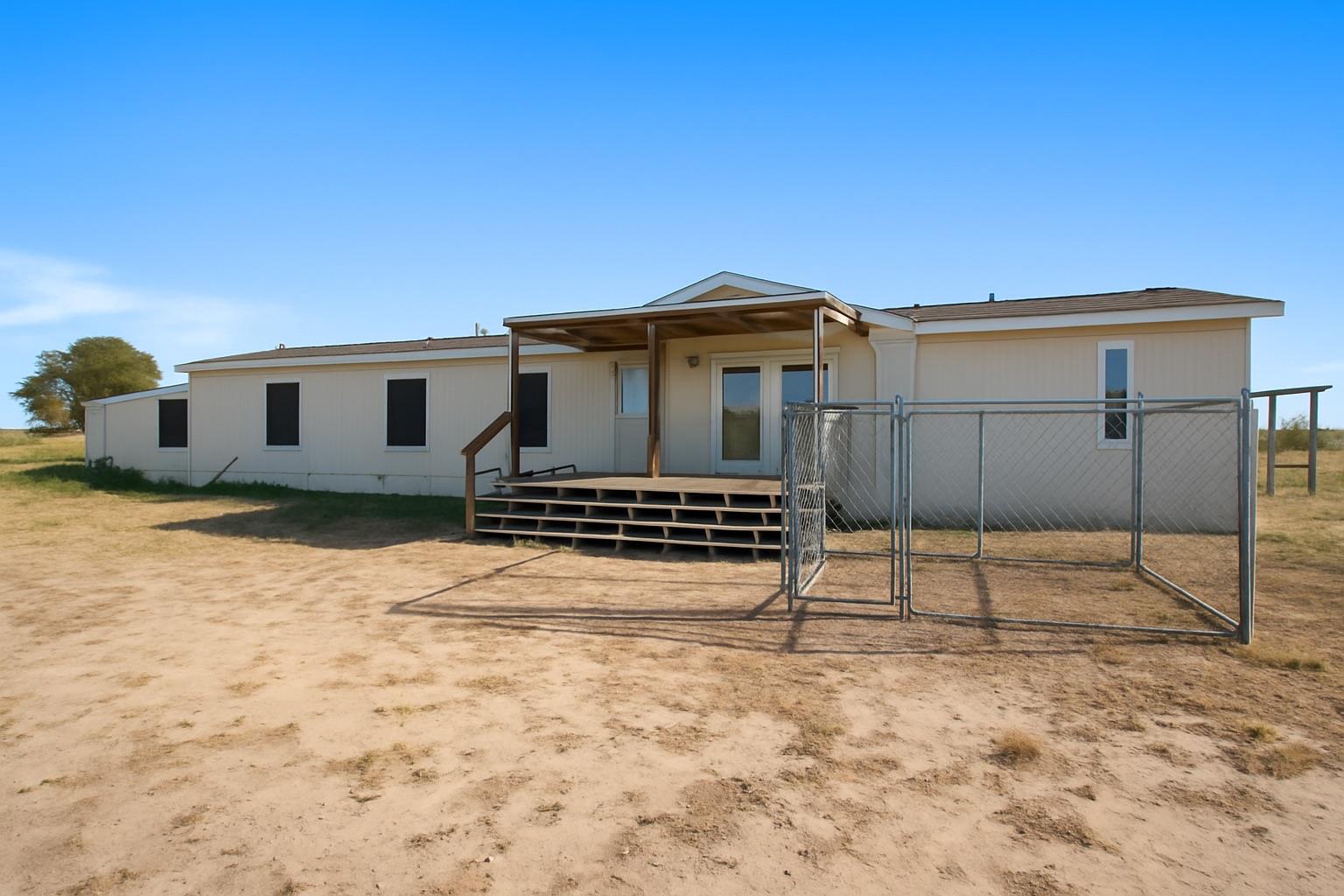 1600 County Road 465, Elgin, TX 78621