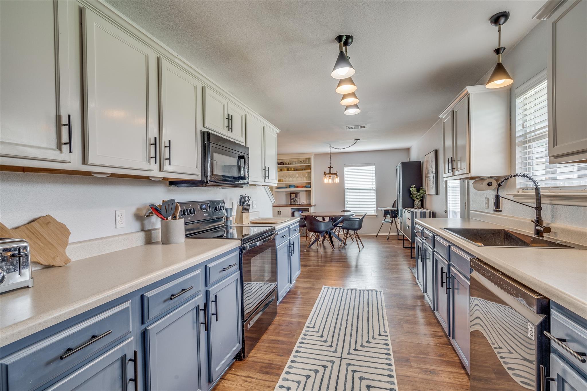 13240 High Sierra St, Manor, TX 78653