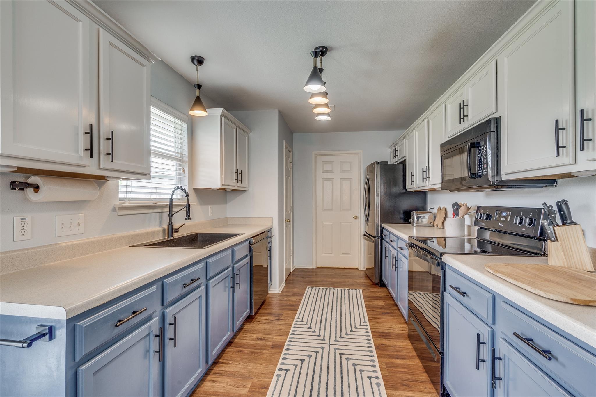 13240 High Sierra St, Manor, TX 78653