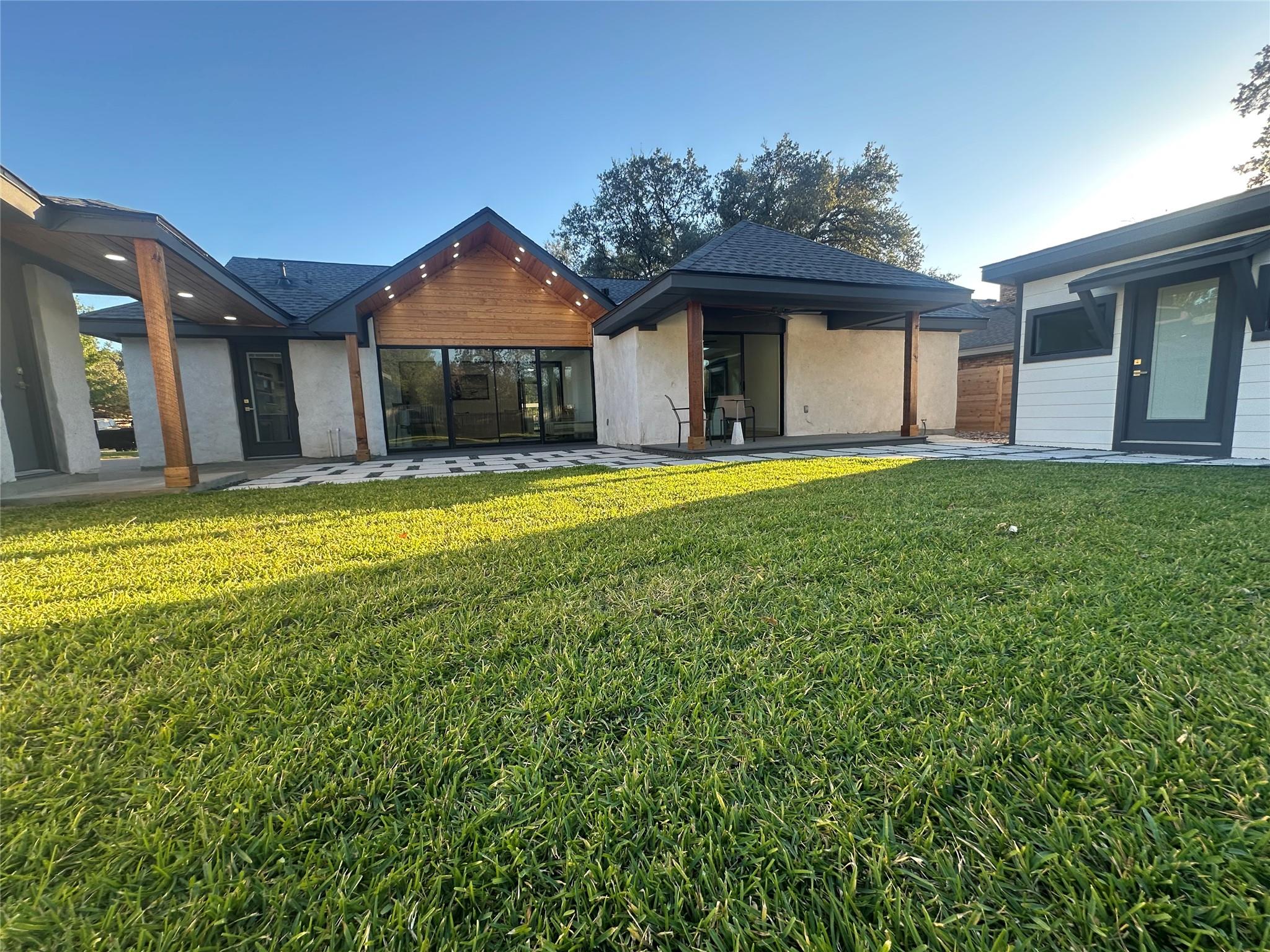 4910 Woodcreek Rd, Austin, TX 78749