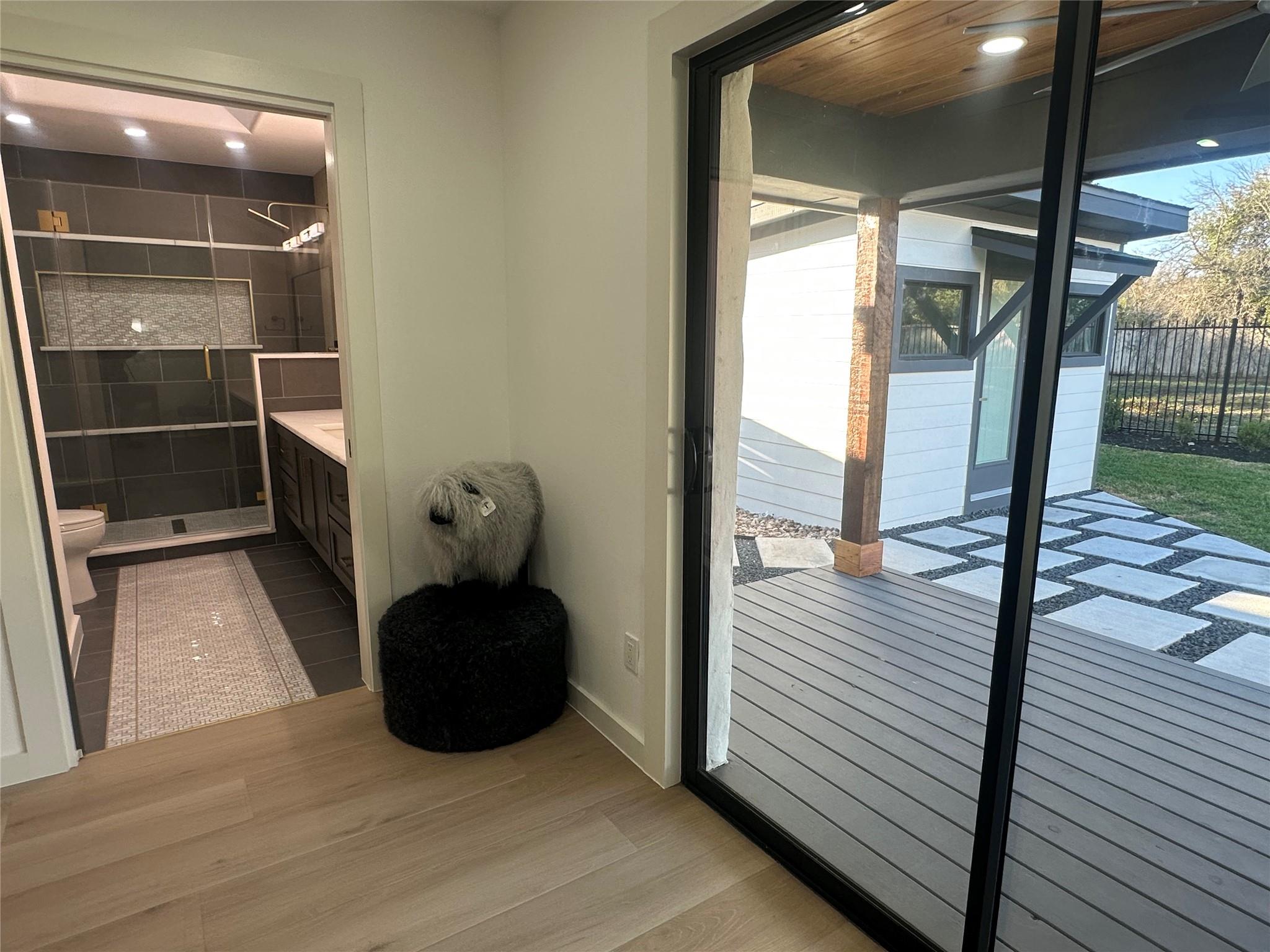 4910 Woodcreek Rd, Austin, TX 78749