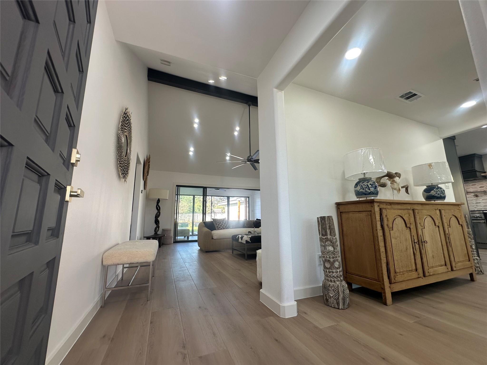 4910 Woodcreek Rd, Austin, TX 78749