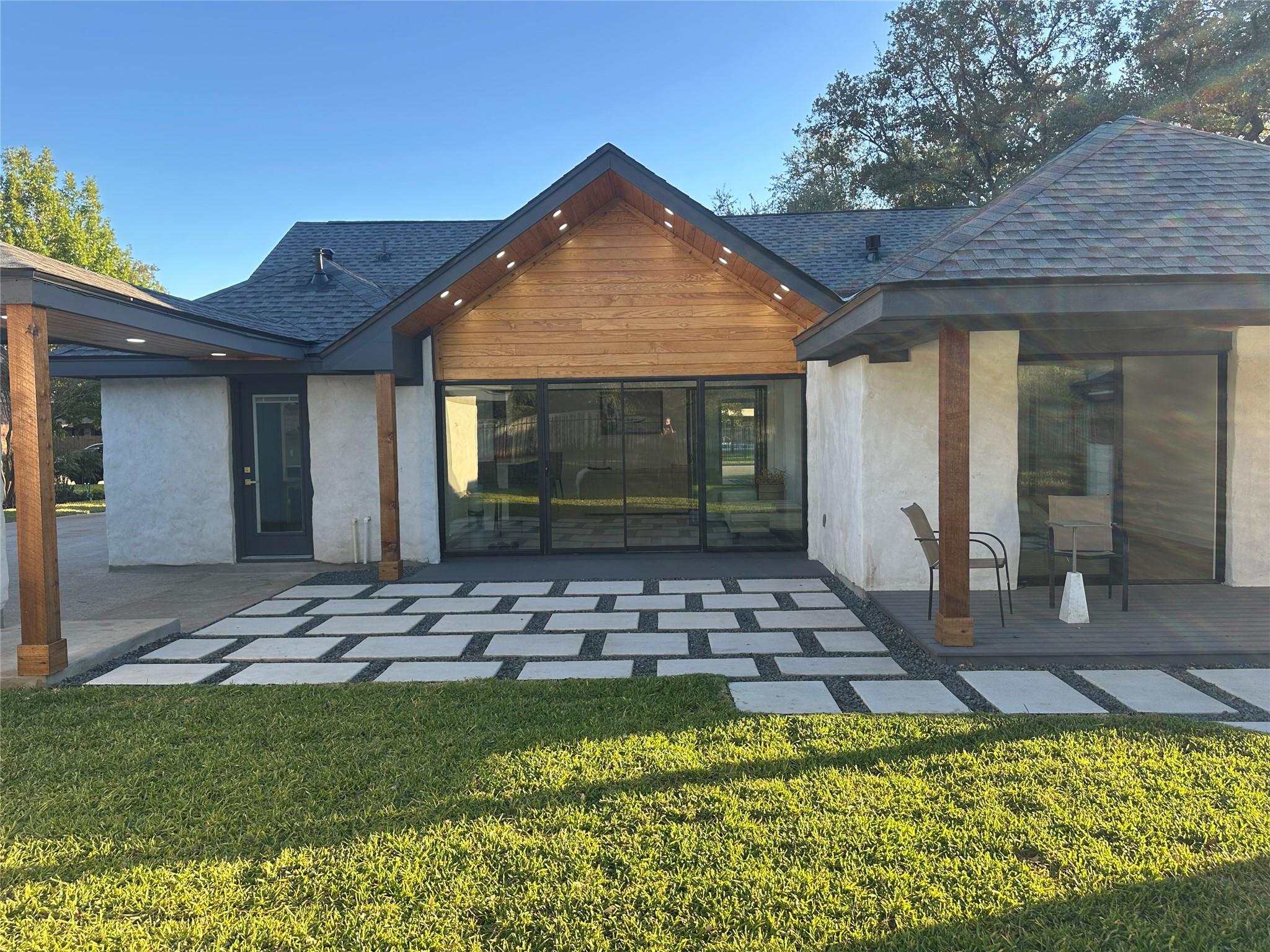 4910 Woodcreek Rd, Austin, TX 78749