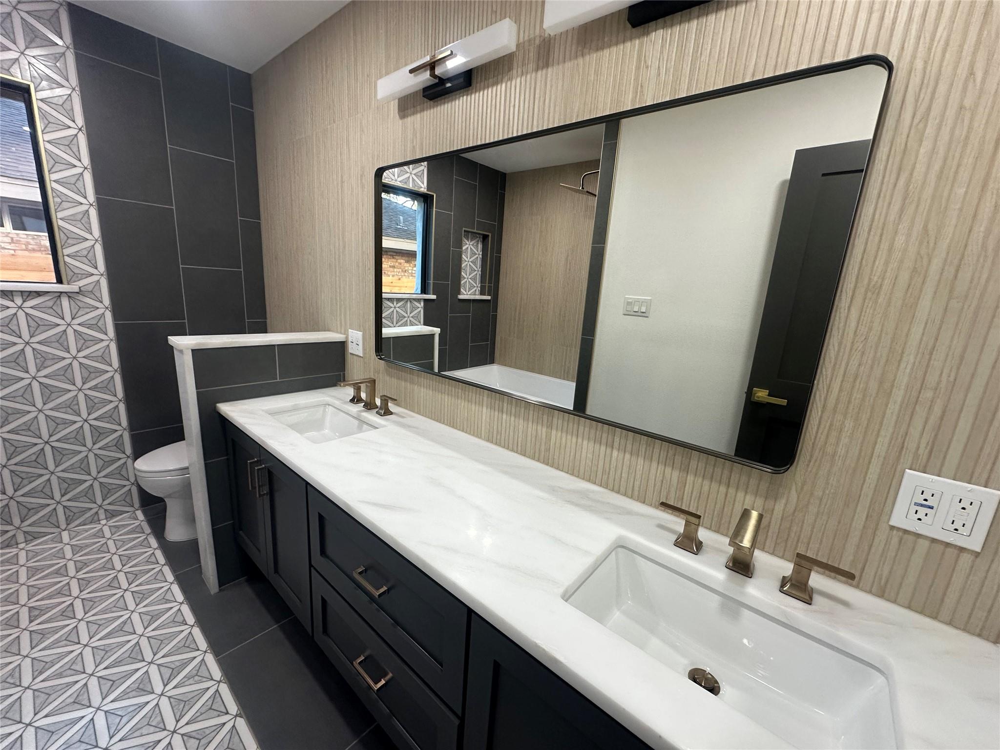 4910 Woodcreek Rd, Austin, TX 78749