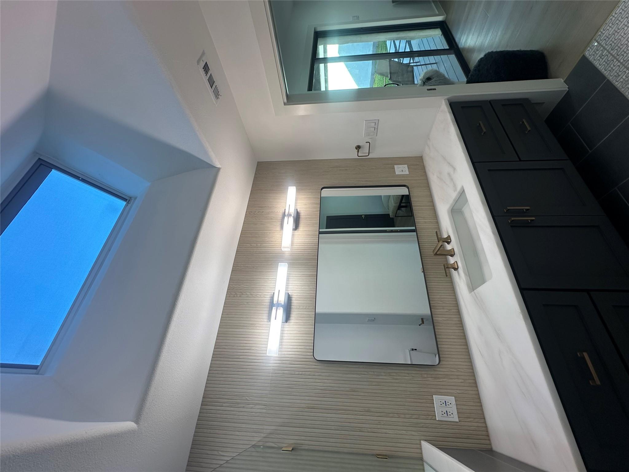 4910 Woodcreek Rd, Austin, TX 78749