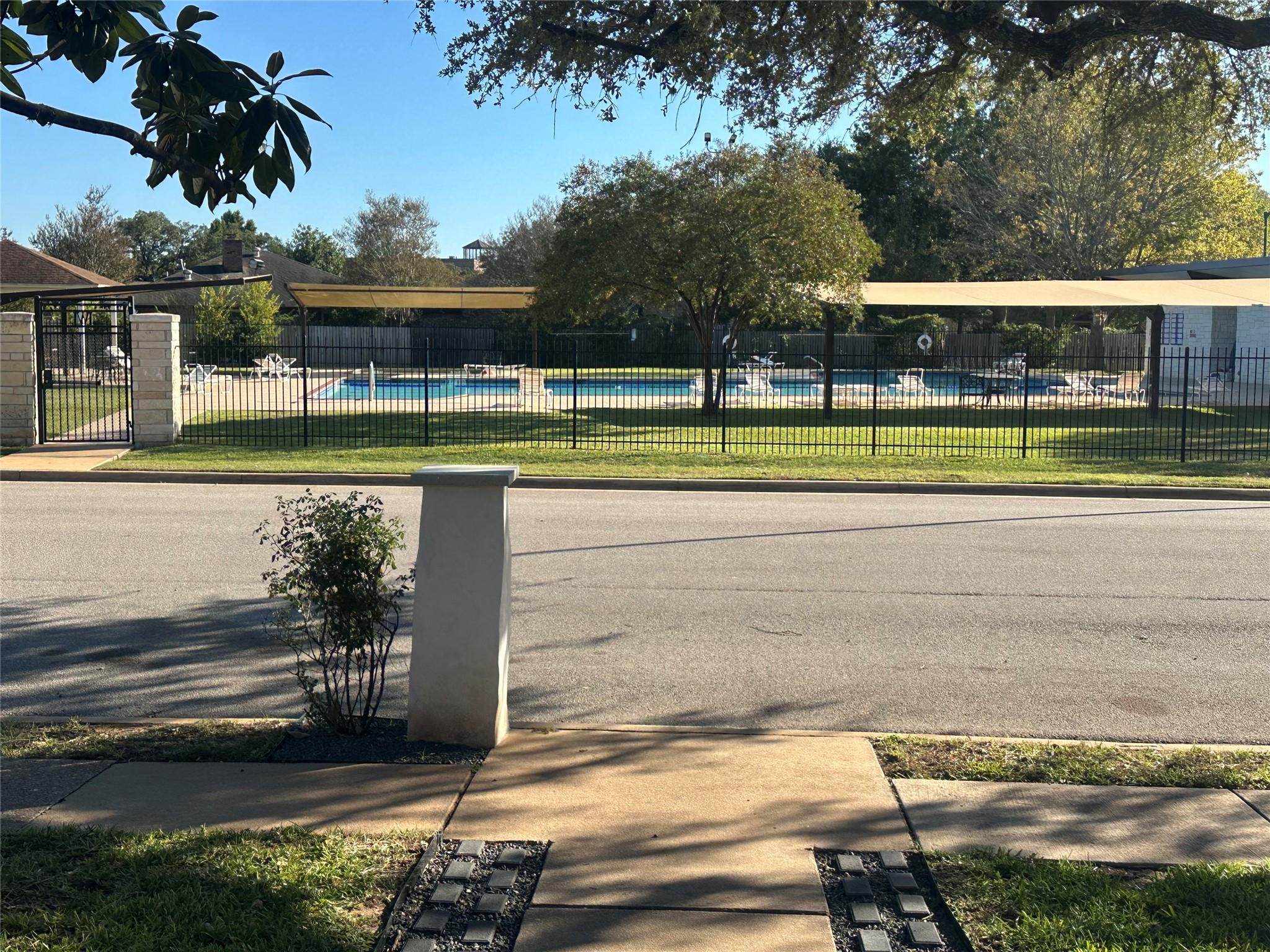 4910 Woodcreek Rd, Austin, TX 78749