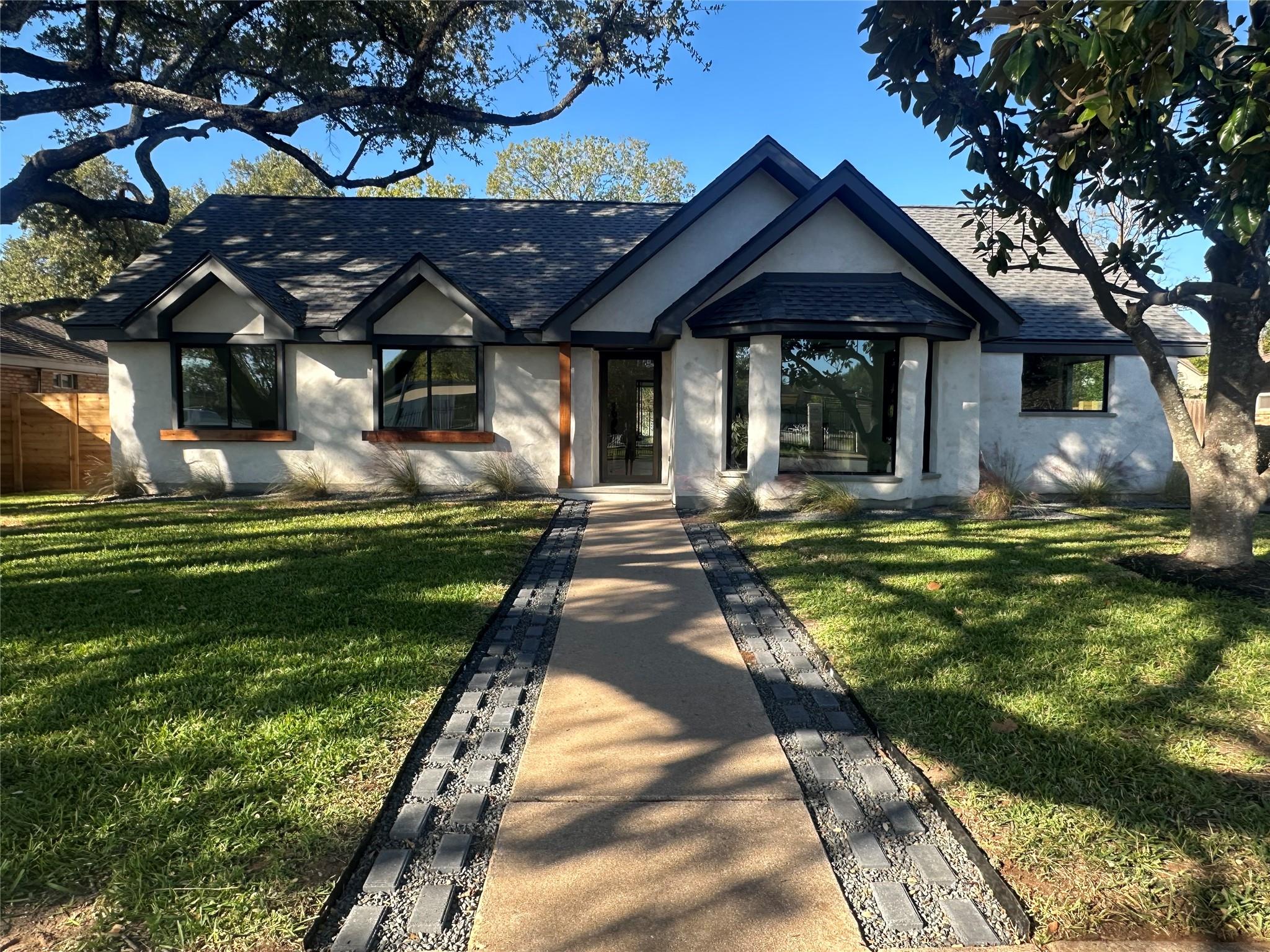 4910 Woodcreek Rd, Austin, TX 78749