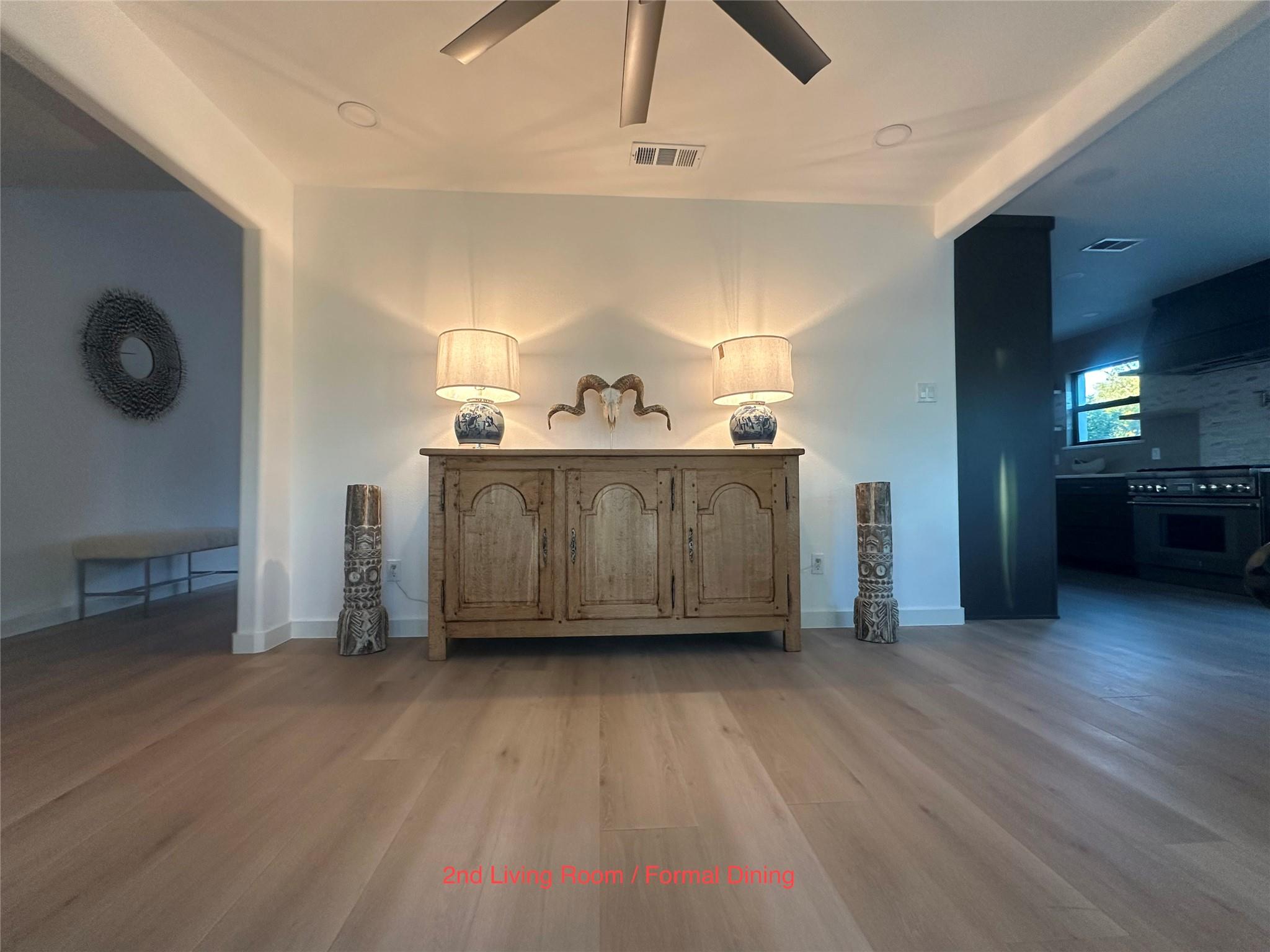 4910 Woodcreek Rd, Austin, TX 78749