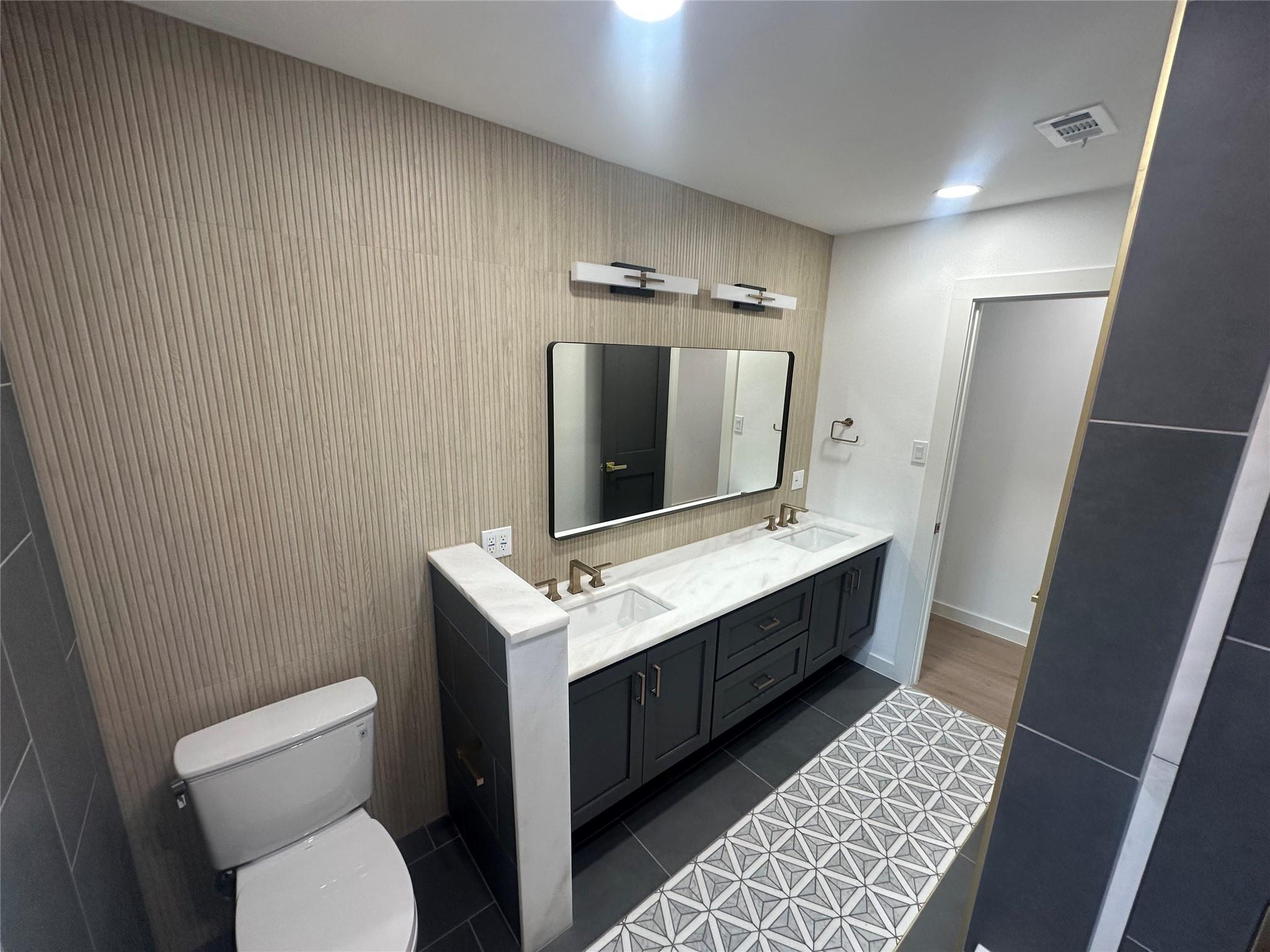 4910 Woodcreek Rd, Austin, TX 78749