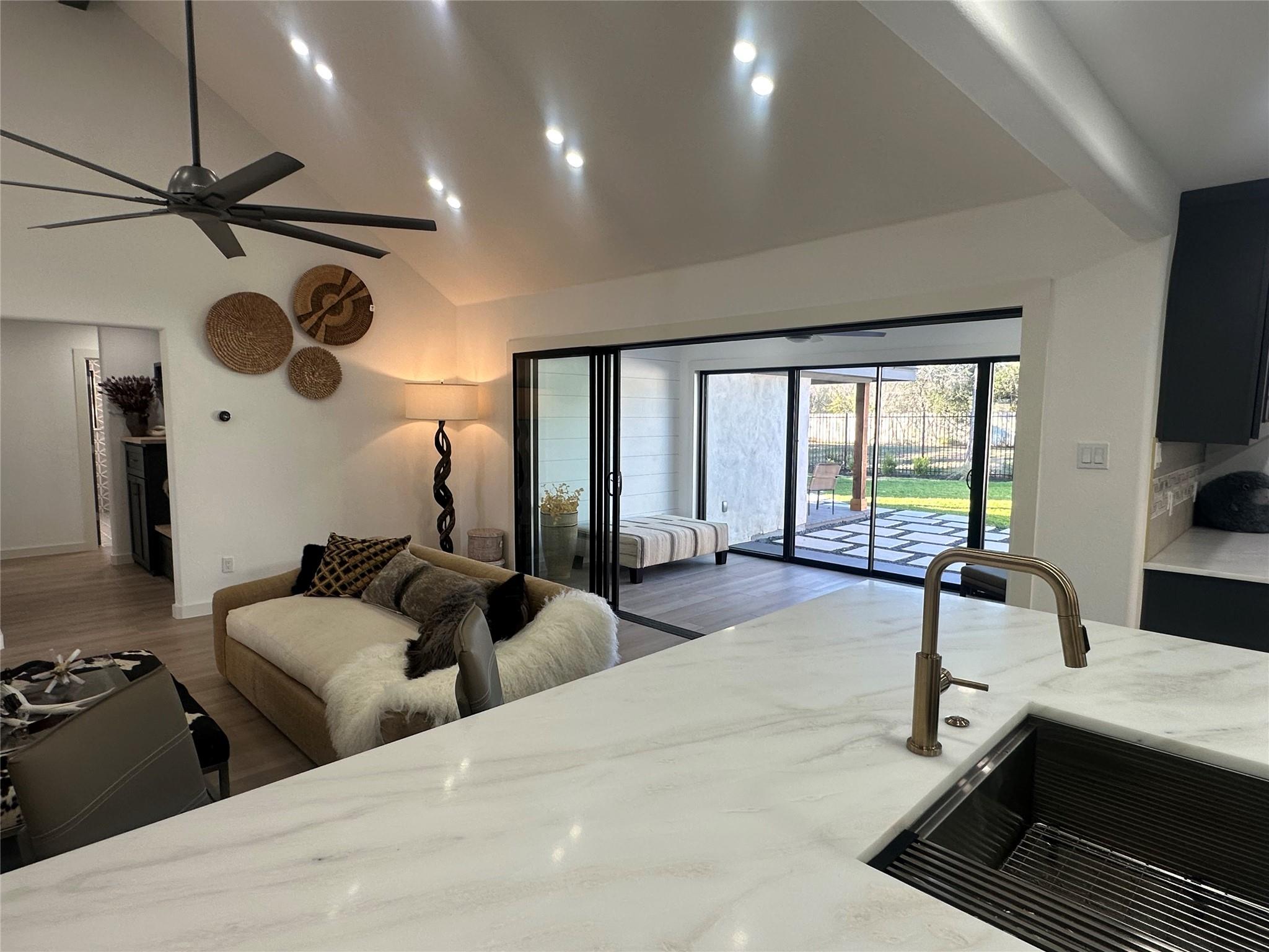 4910 Woodcreek Rd, Austin, TX 78749