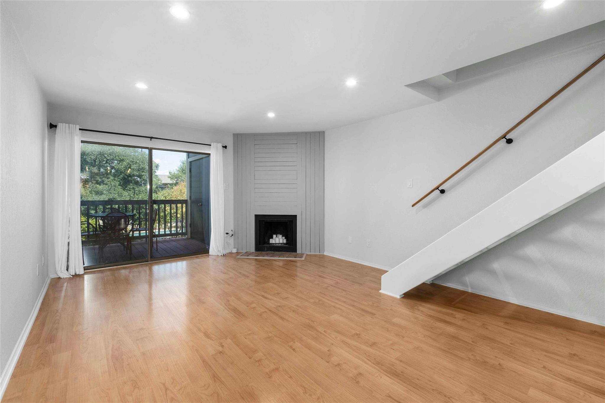 2215 Post Rd # 2033, Austin, TX 78704