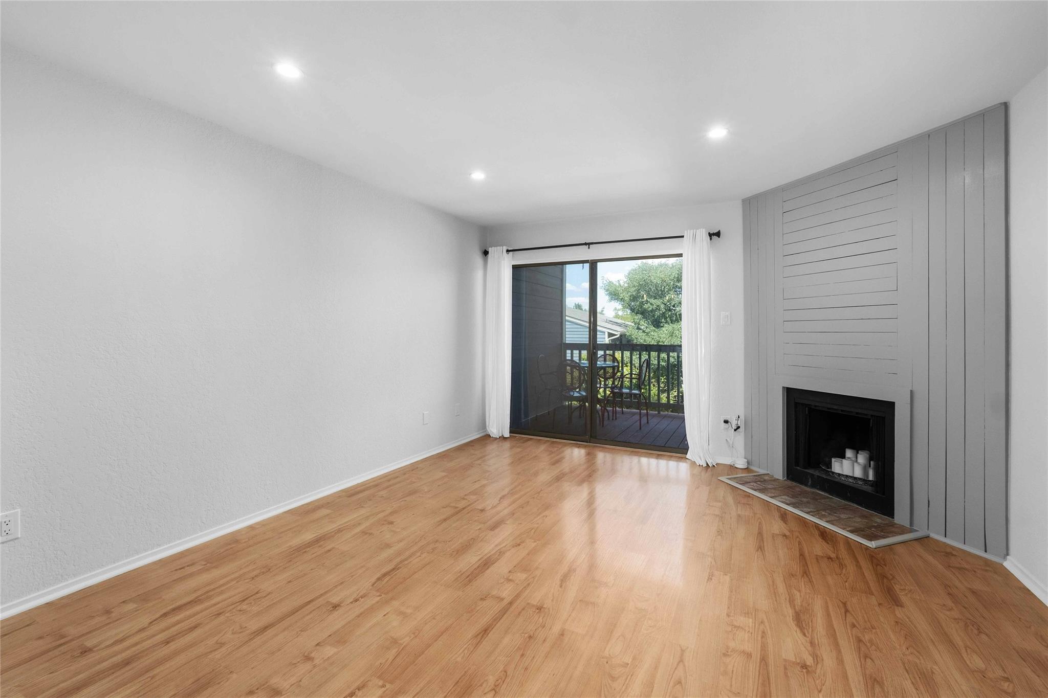 2215 Post Rd # 2033, Austin, TX 78704