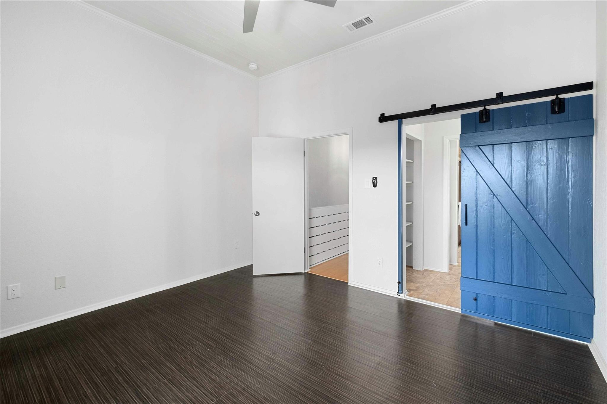 2215 Post Rd # 2033, Austin, TX 78704