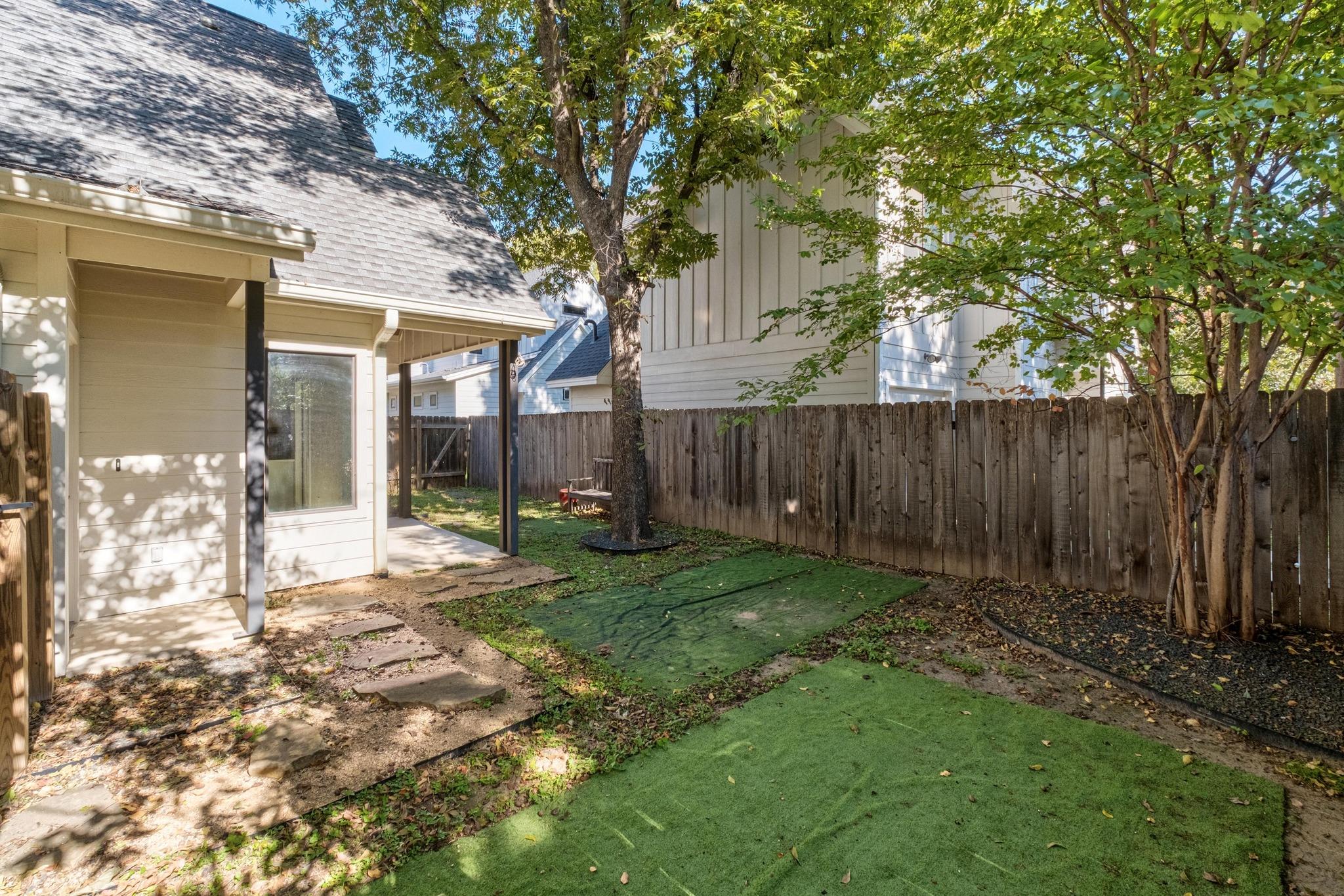 2209 Willow St # B, Austin, TX 78702