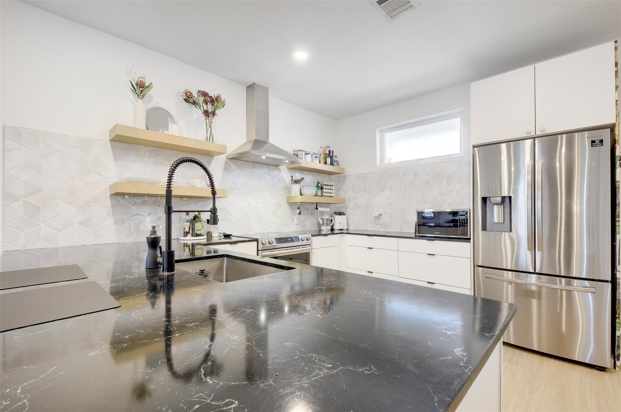 2709 E. 5th St # 2303, Austin, TX 78702