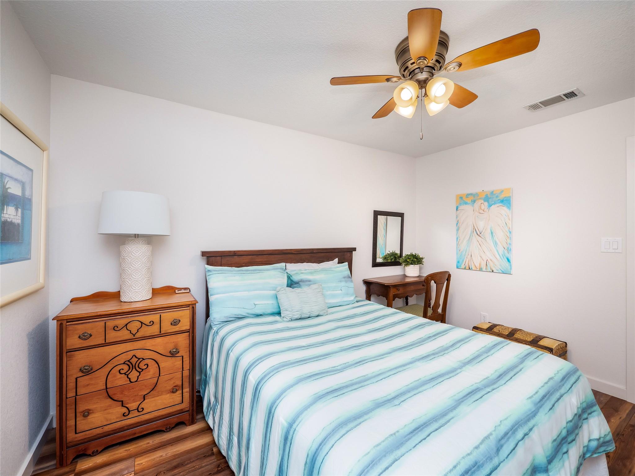 427 Coventry Rd, Spicewood, TX 78669