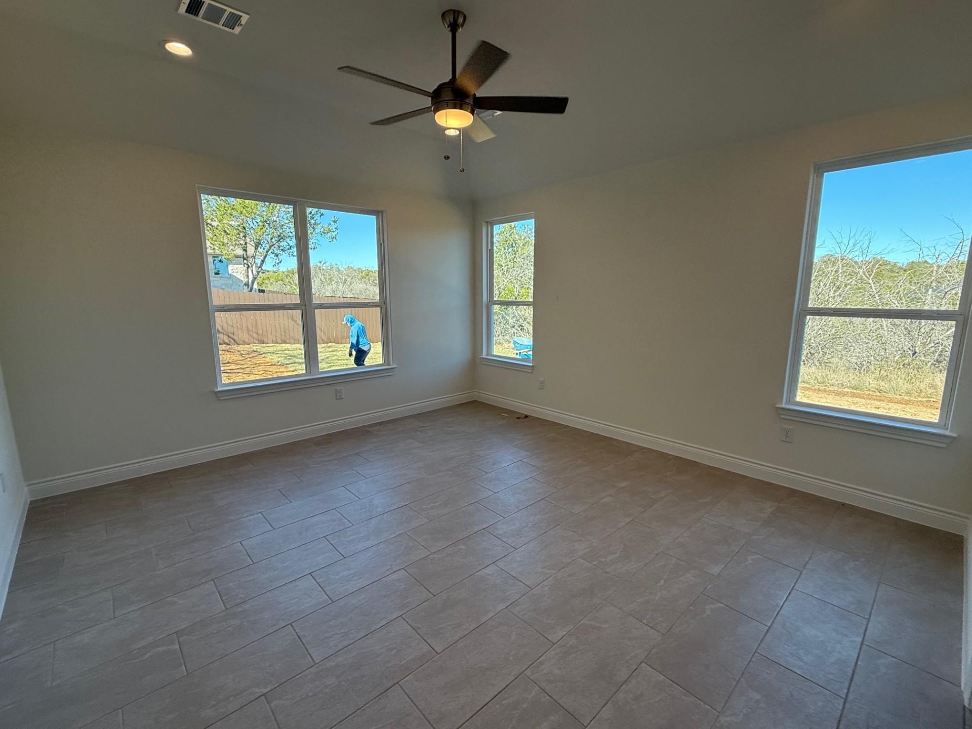 112 Broken Bow St, Horseshoe Bay, TX 78657