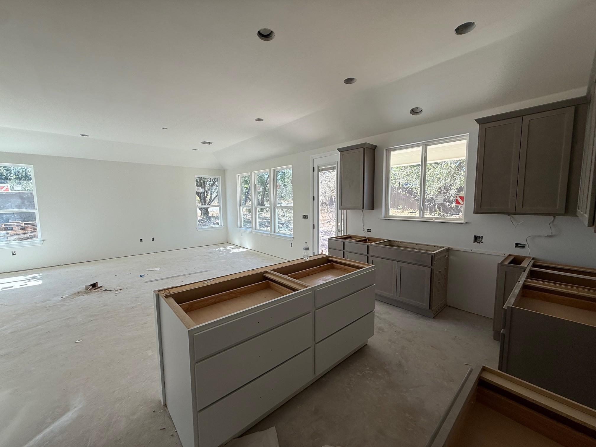 112 Broken Bow St, Horseshoe Bay, TX 78657