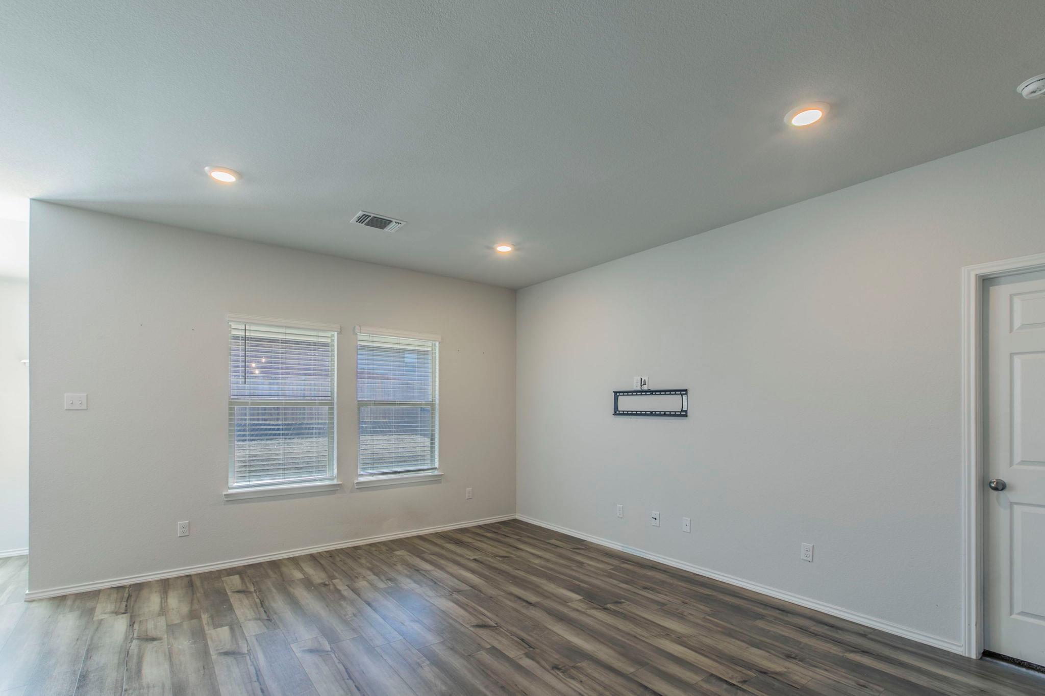 237 Poplin Ln, Troy, TX 76579