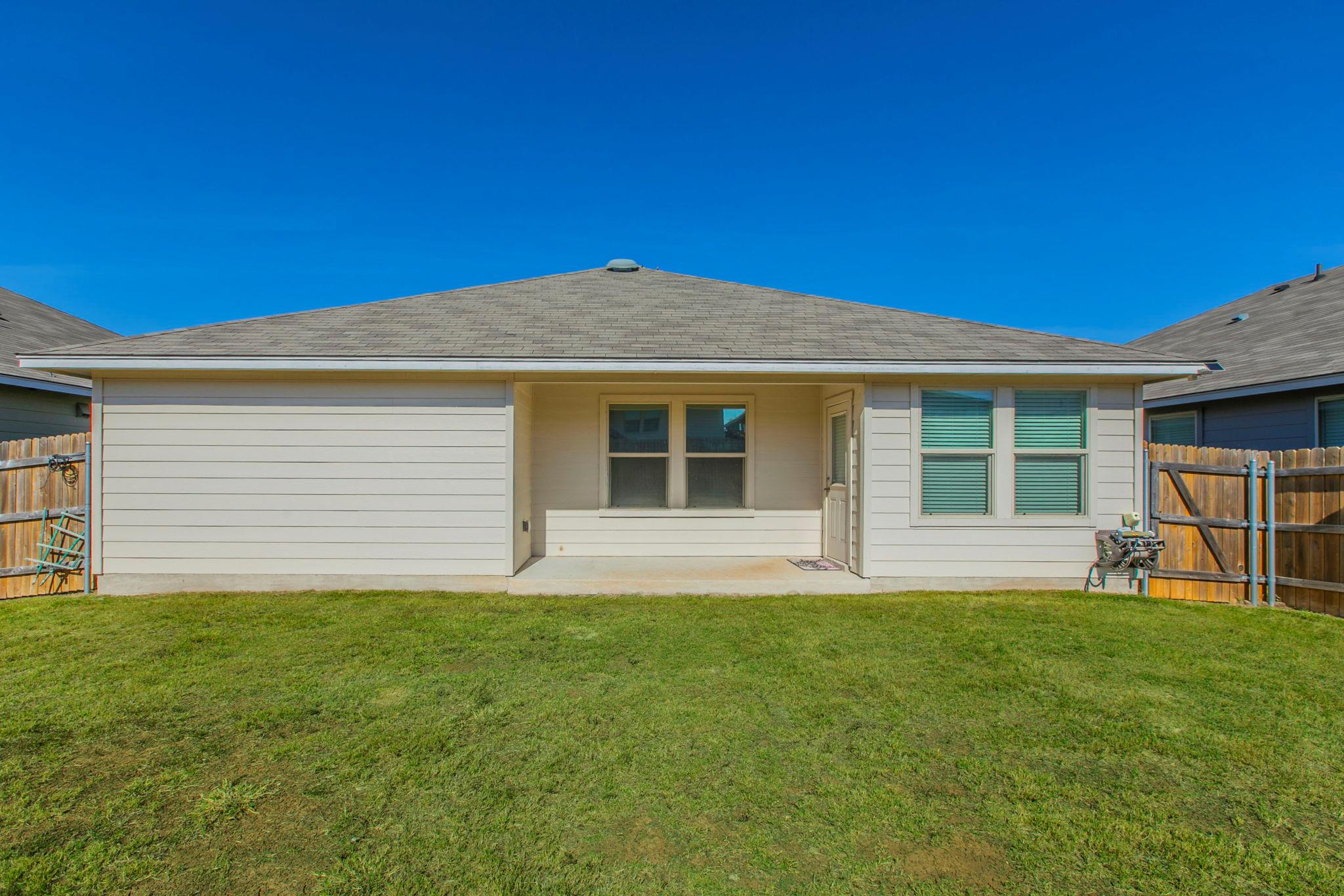 237 Poplin Ln, Troy, TX 76579