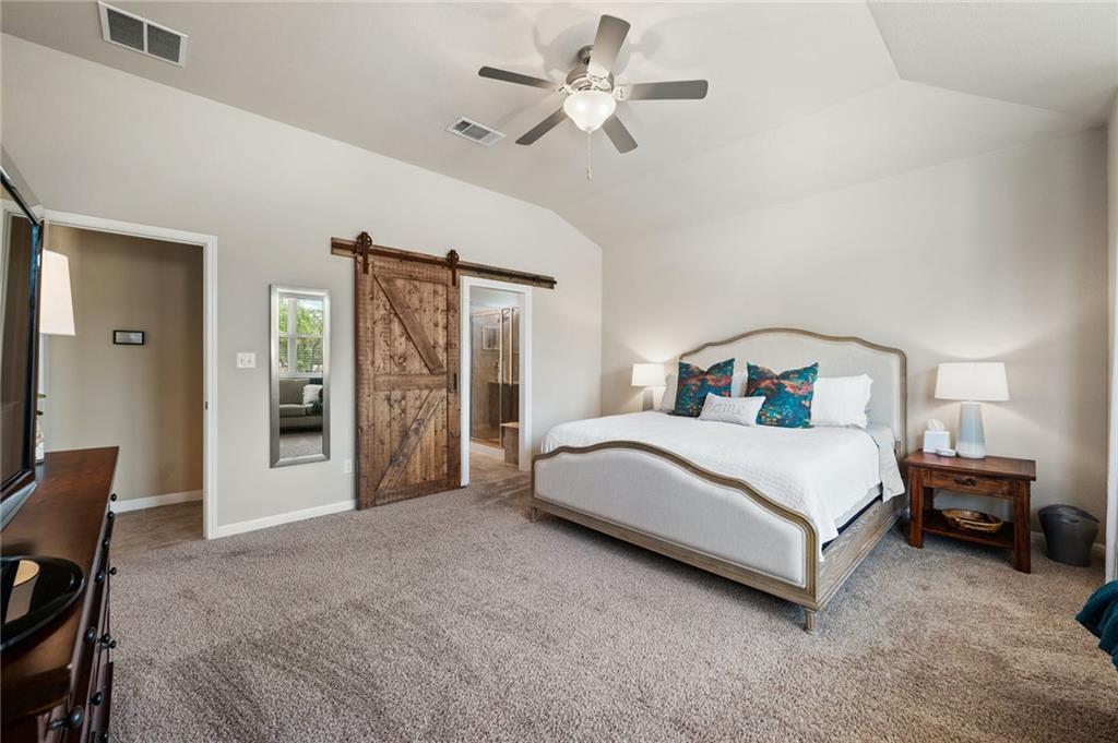 109 Hunts Link Rd, Dripping Springs, TX 78620