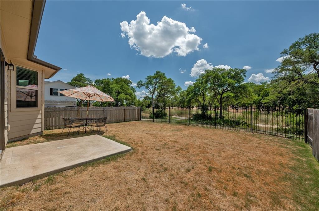 109 Hunts Link Rd, Dripping Springs, TX 78620