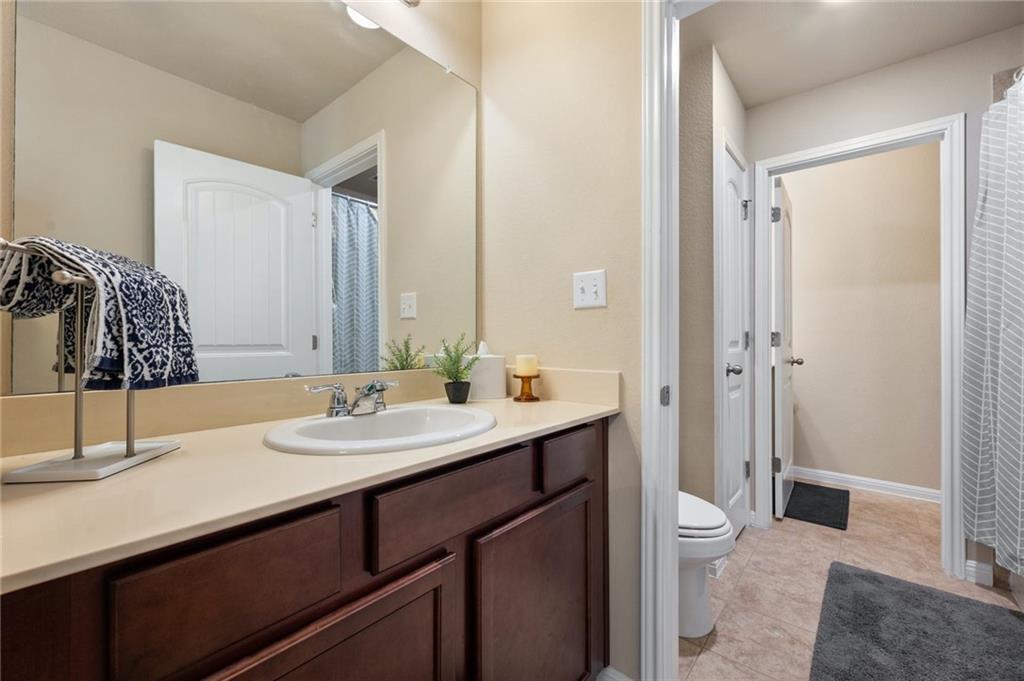 109 Hunts Link Rd, Dripping Springs, TX 78620