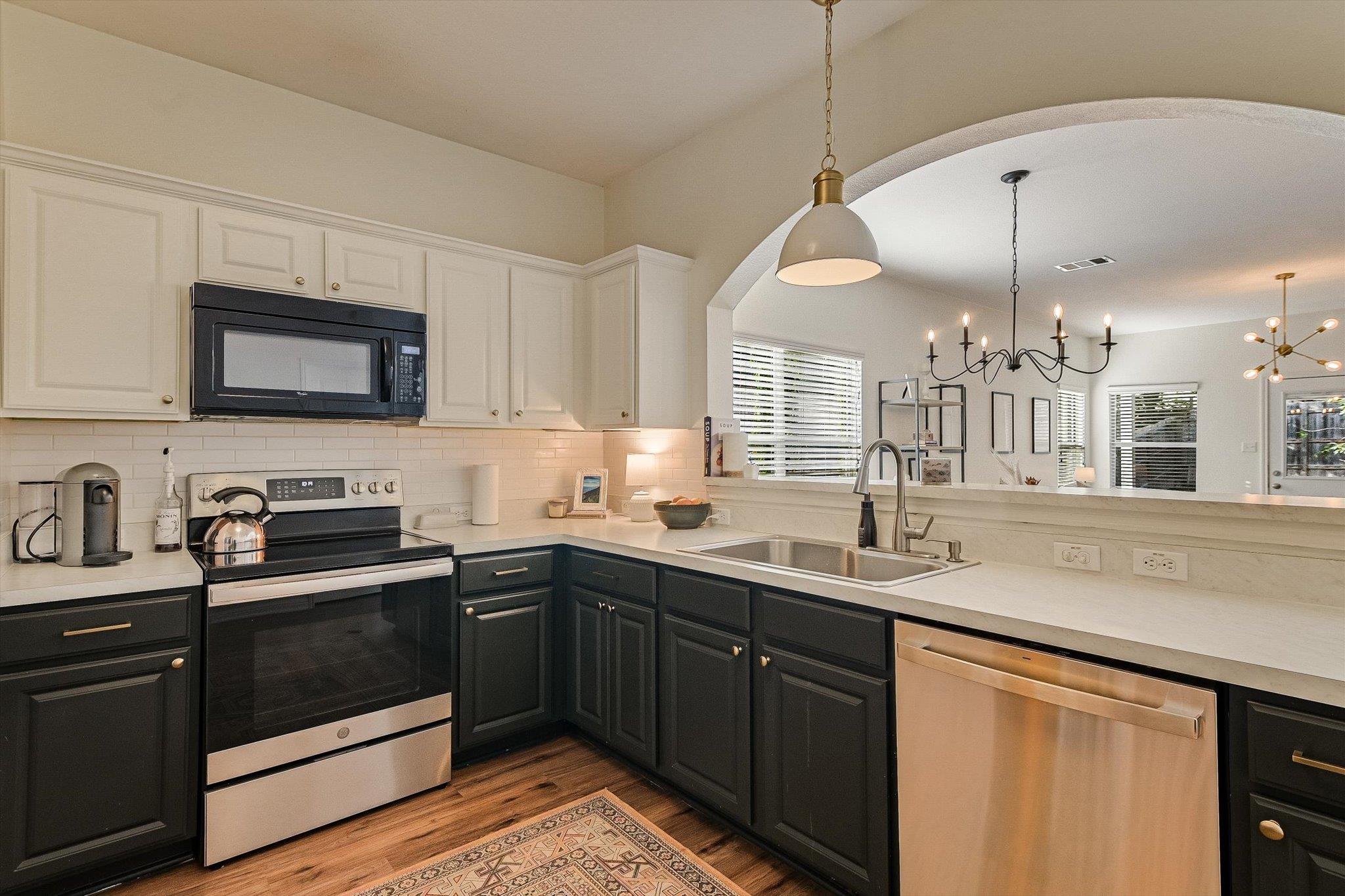 9302 Brents Elm Dr, Austin, TX 78744