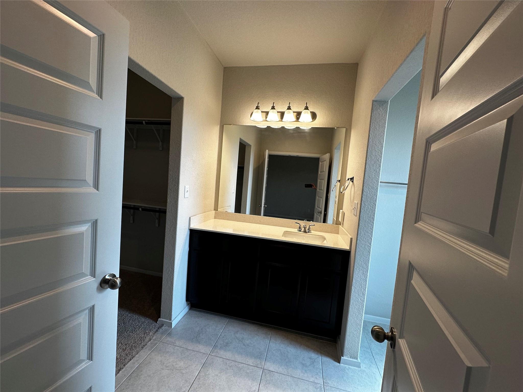 316 Insider Loop, Elgin, TX 78621